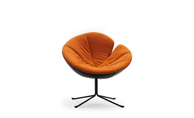 One Flo - Lounge Chair / Désirée