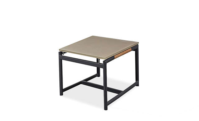 Breeze XL - Side Table / Jesse